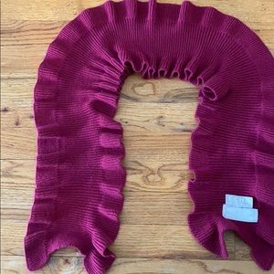 Echo Soft scarf fuchsia ruffle edge